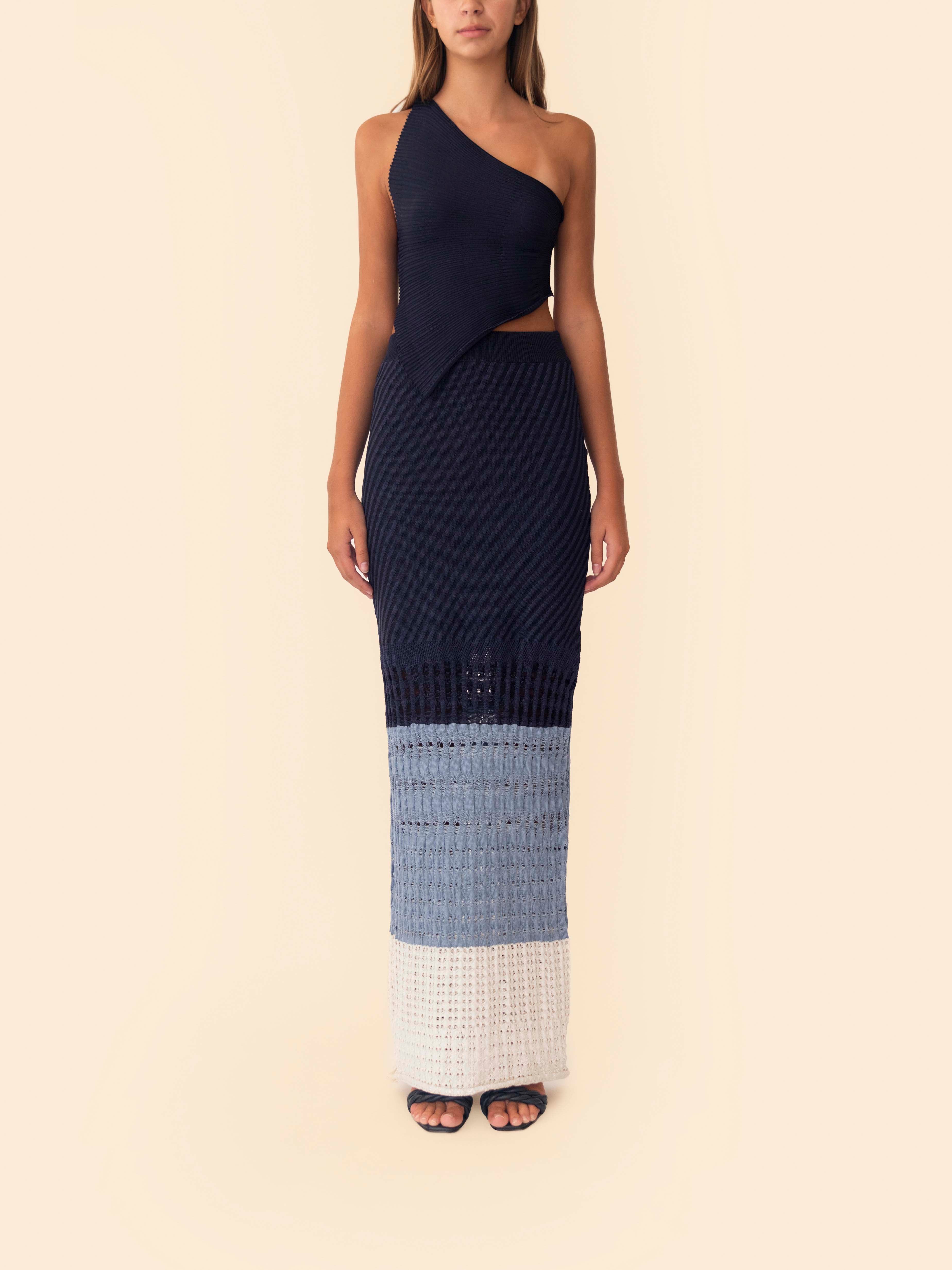 TOPANGA TOP NAVY BLUE